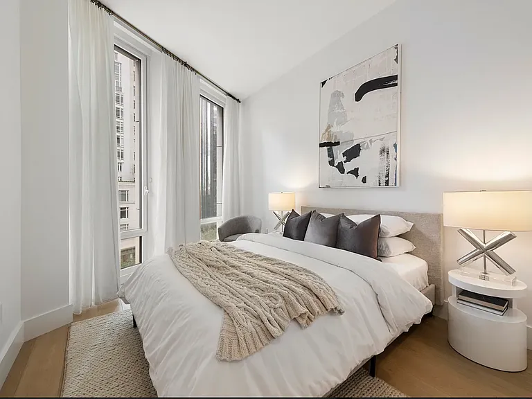 15 W 61st St #6C — Photo 8