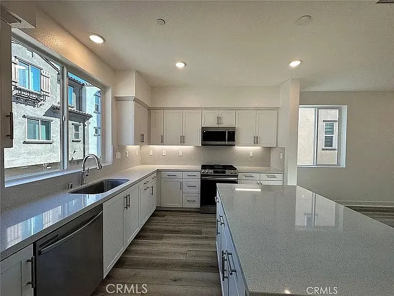 2317 W Broadway #41 — Photo 3