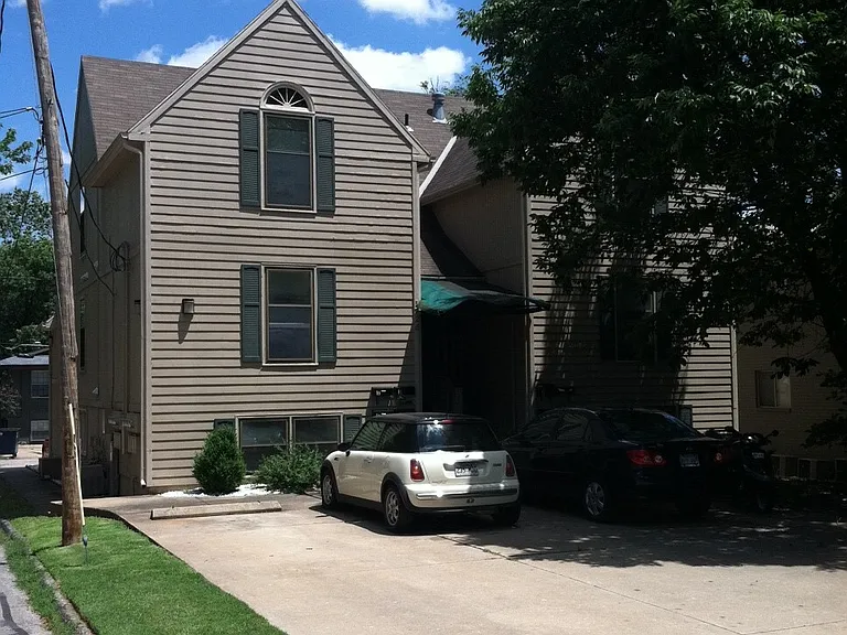 1726 Ohio St — Photo 1
