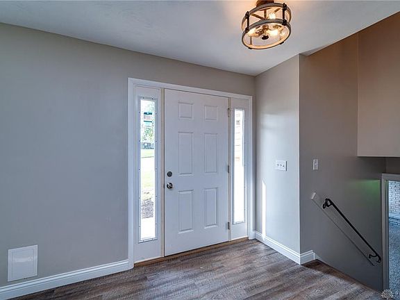 4th image of 7207 Barr Cir