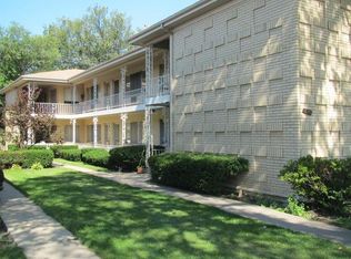 725 Busse Hwy APT 9, Park Ridge, IL 60068