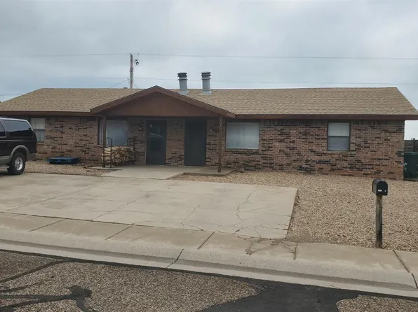 1658 Countryside Dr, Liberal, KS 67901