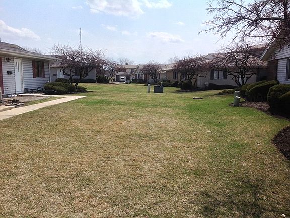 5th image of 929 Sagamore Dr