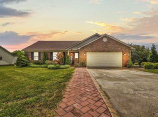 210 Helena Dr, Mount Sterling, KY 40353