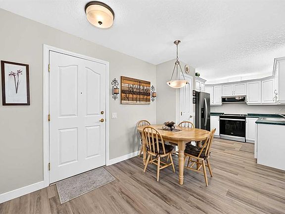4th image of 1818 W Simcoe Blvd SW #3347