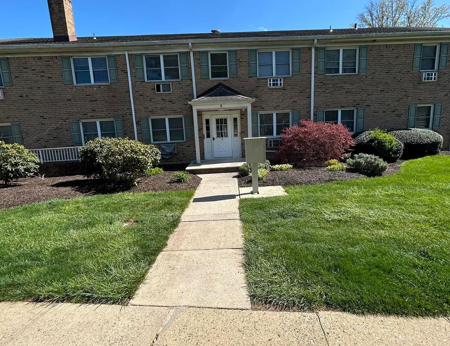 1 bed, 720 sqft, $1,900 — Photo 2