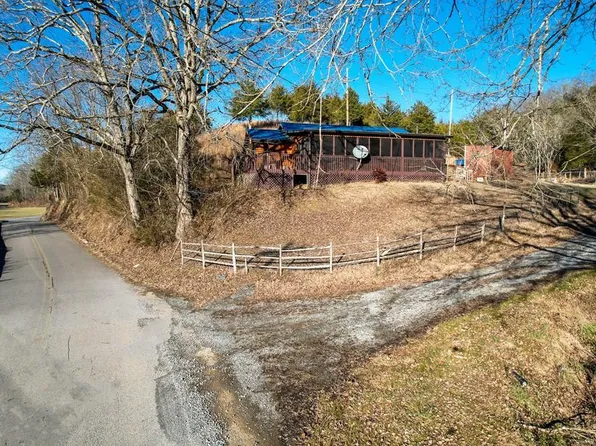 2618 Knob Creek Rd, Bybee, TN 37713