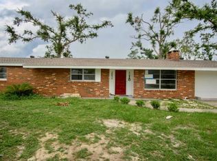 2042 E 12th St, Lynn Haven, FL 32444