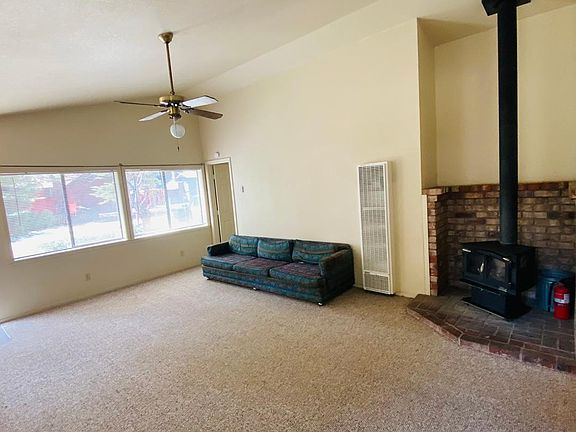 4th image of 909 Secret Harbor Dr