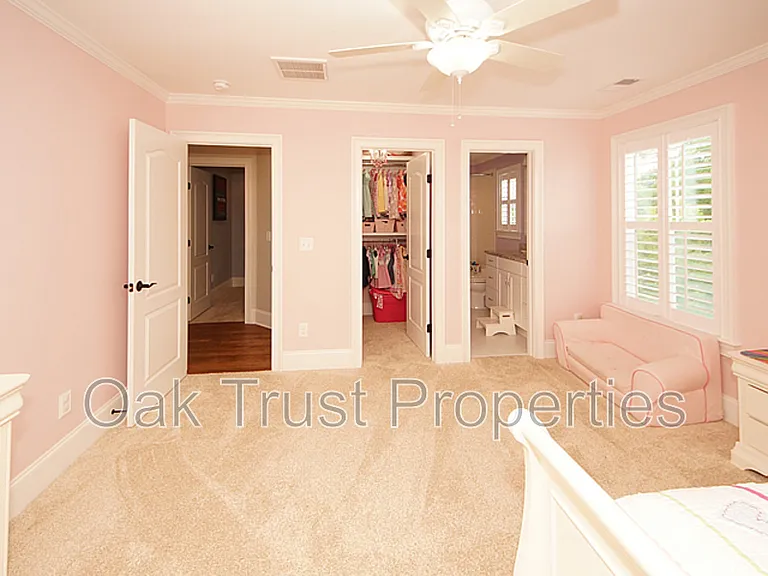 125 Brogun Ln — Photo 23
