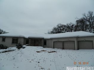 5495 Fernwood Trl, North Branch, MN 55056