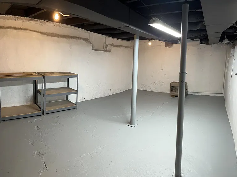 302 Main St — Photo 15