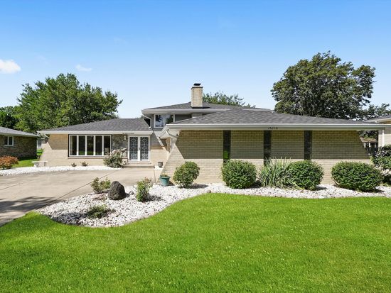 14216 Clearview Dr, Orland Park, IL 60462