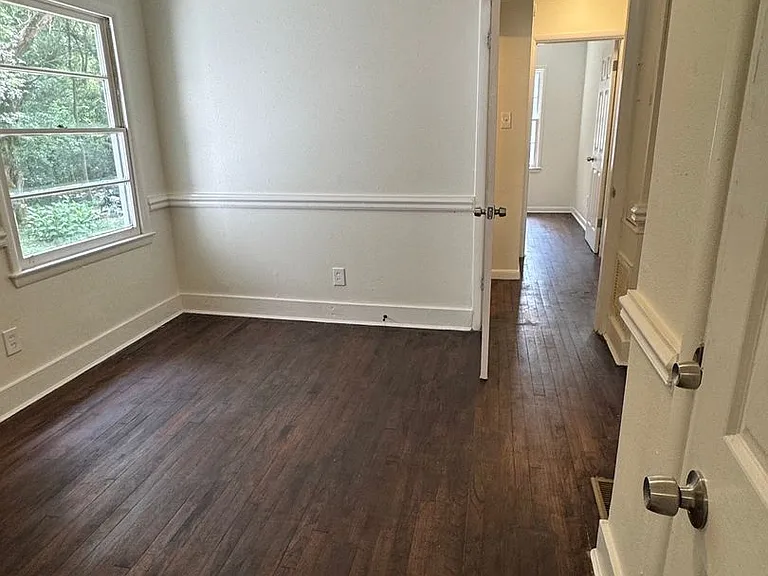 3923 Moffett Ct — Photo 9