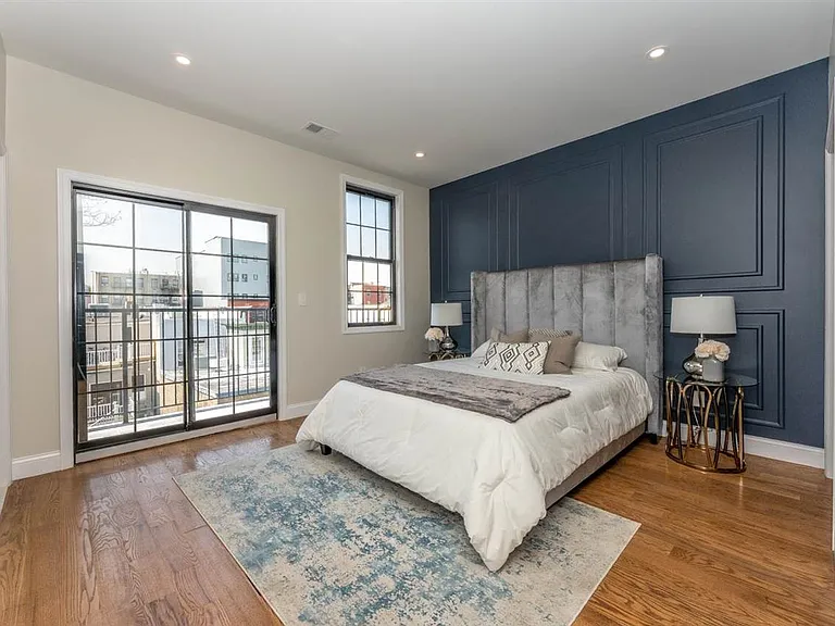 253 Hancock Ave #2 — Photo 39