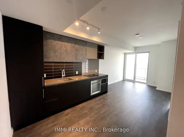 1000 Portage Pkwy, Vaughan, ON