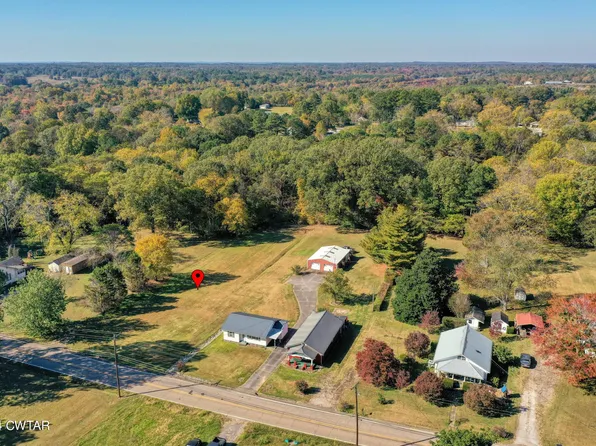 21385 Seminary St, Hollow Rock, TN 38342