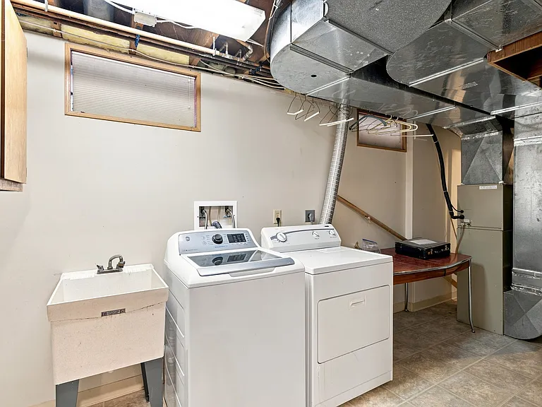 2112 Pine St — Photo 21