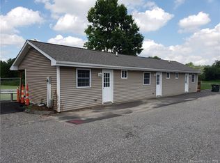 425 Federal Rd UNIT D, Brookfield, CT 06804