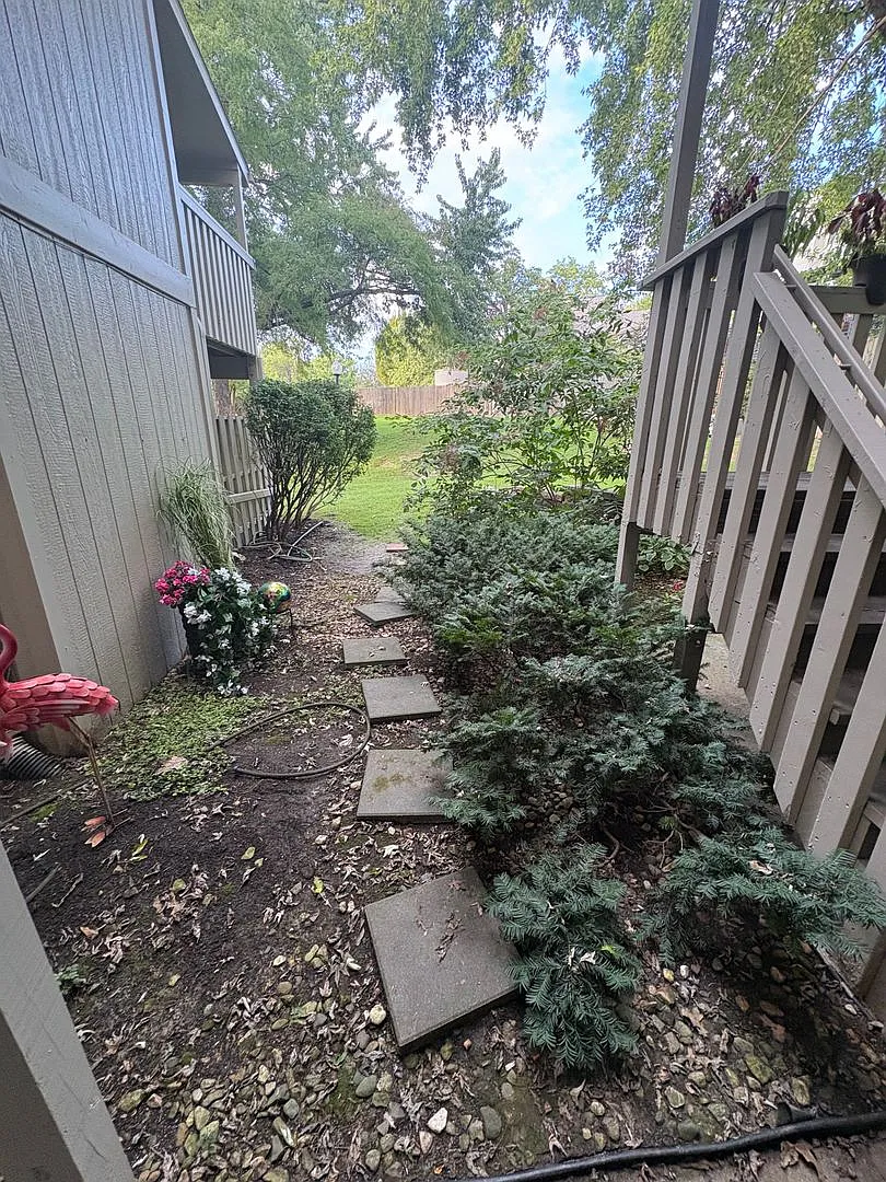 5108 W 62nd St — Photo 3