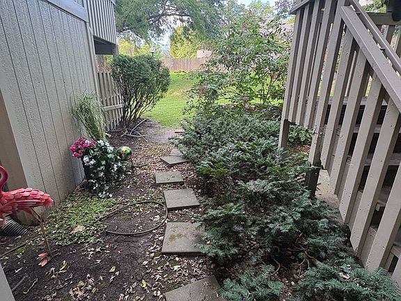 3rd image of 5108 W 62nd St