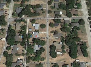 609 S 4th St, Midlothian, TX 76065