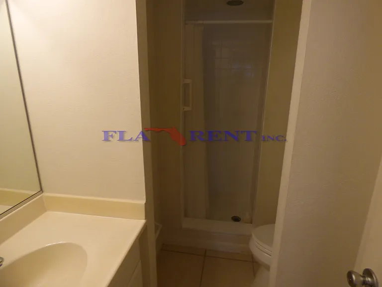 1160 Calle Del Norte #C — Photo 7