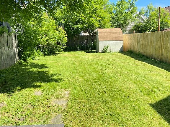 2nd image of 62 Ashton Pl