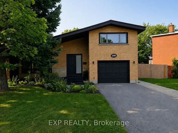 2196 Plesser St, Ottawa, ON K1G 2X3