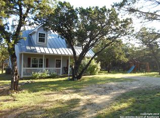 555 Comanche Path, Bandera, TX 78003