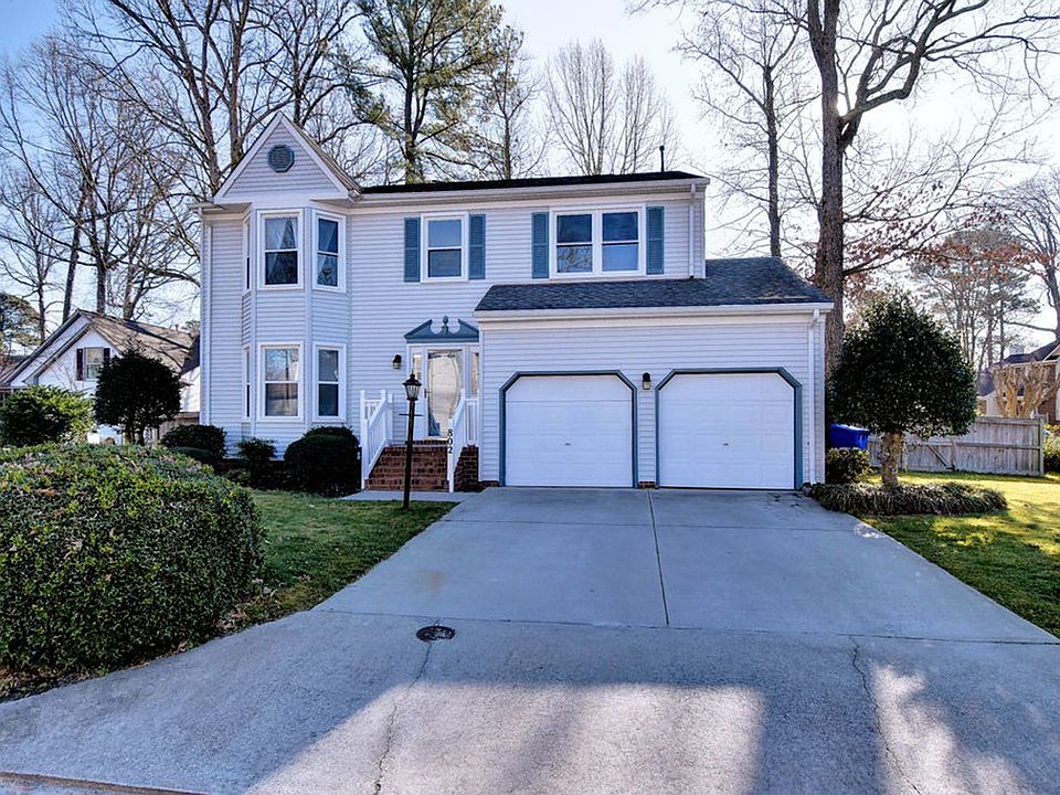 1st image of 802 Marquette Ct