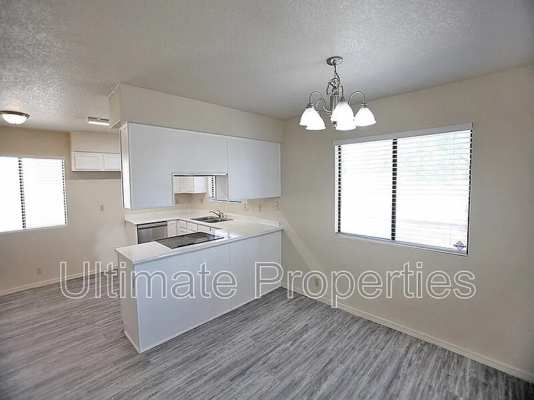 4645 N 99th Dr — Photo 4