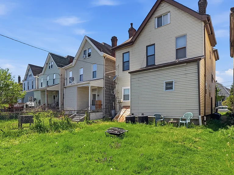 7122 Harrison Ave #1 — Photo 11