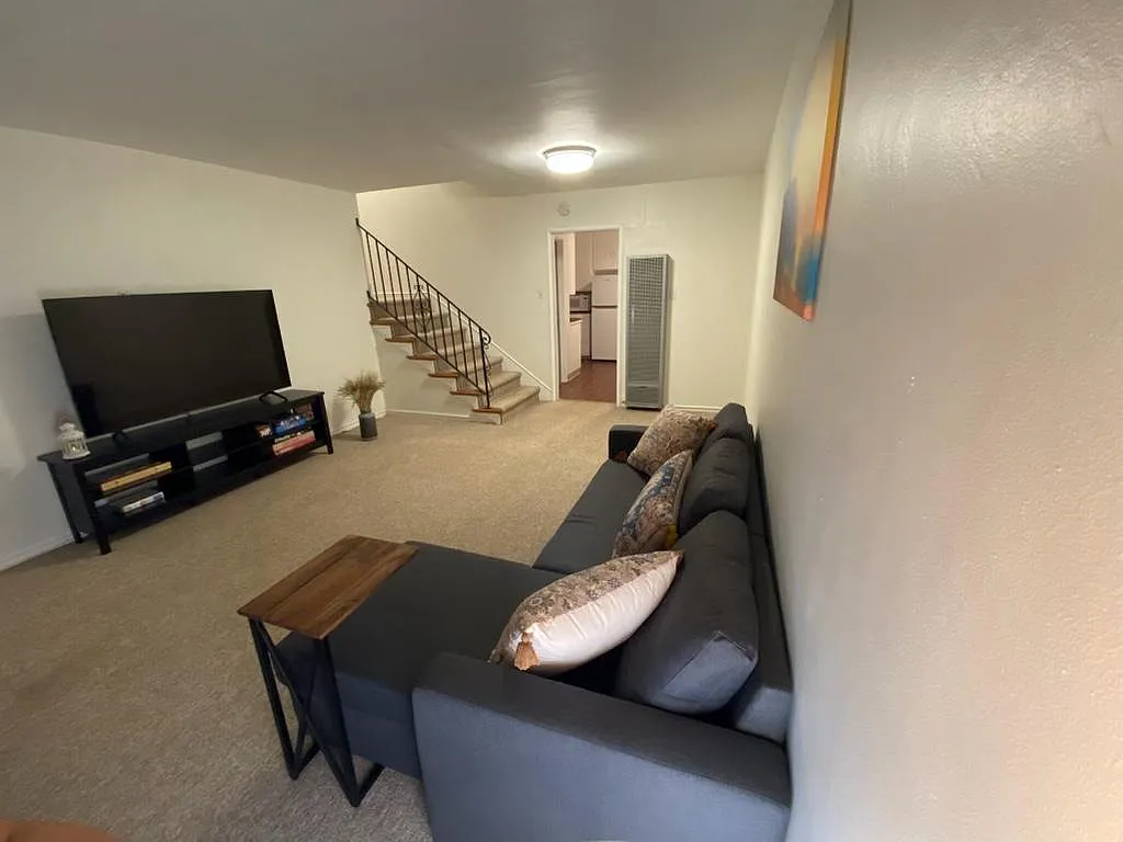 1 bed, 750 sqft, $2,550 — Photo 4