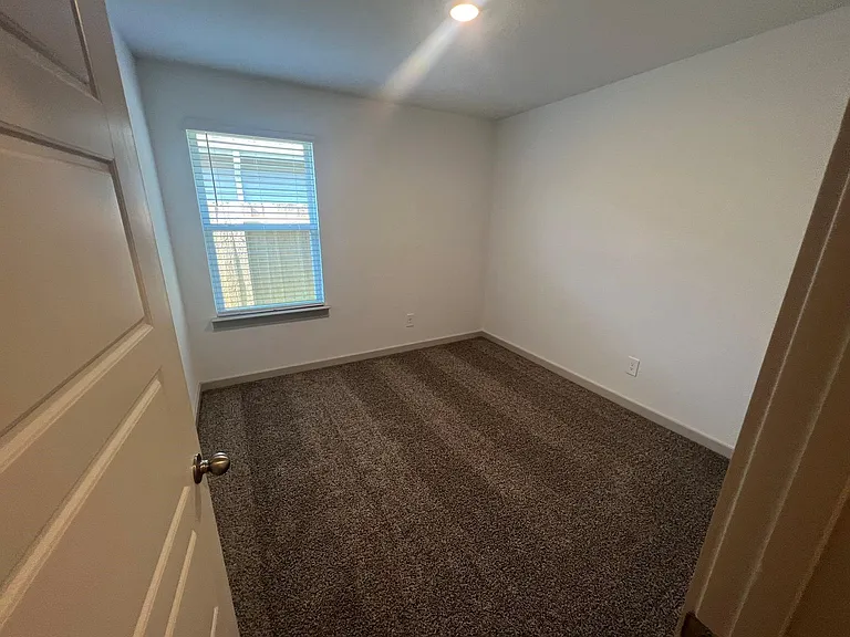 12916 Wempe Way — Photo 9