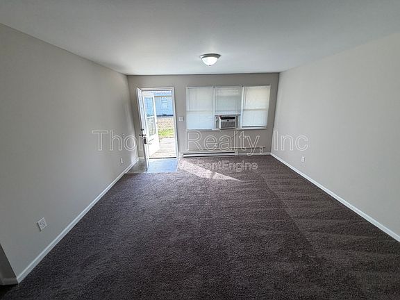 3rd image of 400 E Northern Blvd APT 46