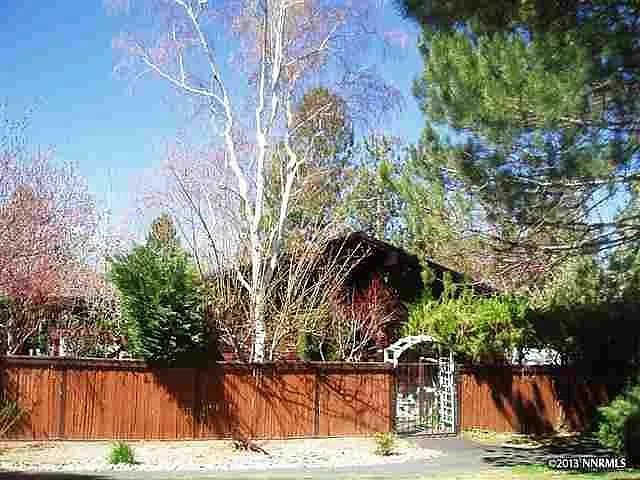 640 W Riverview Cir photo 1