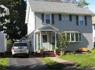 33 Lawndale Ter, Rochester, NY 14609