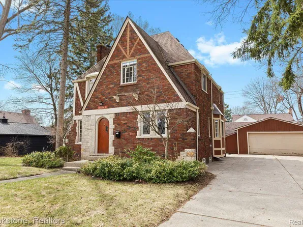 16145 Sunderland Rd, Detroit, MI 48219