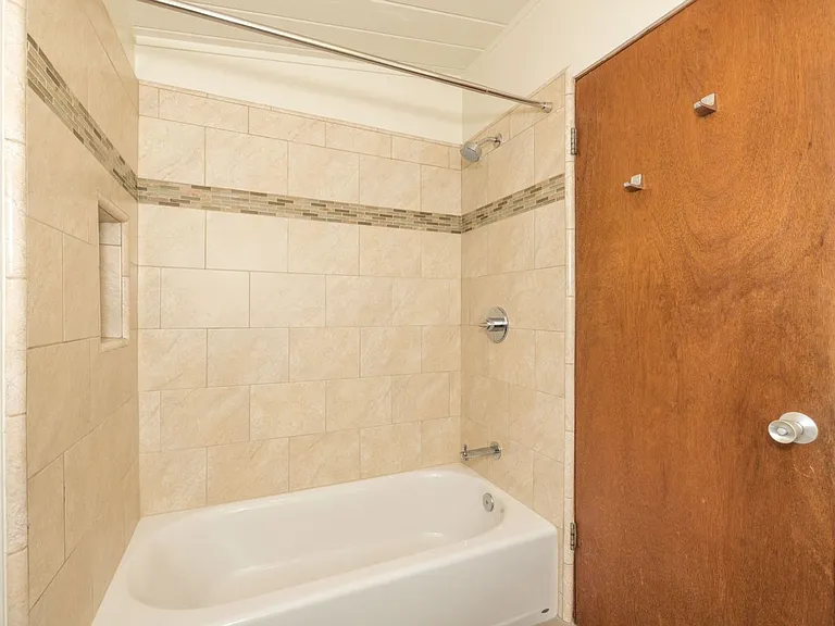 152 Ferne Ct — Photo 16