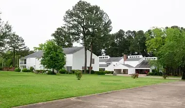 2 bed, $1,600 — Photo 2