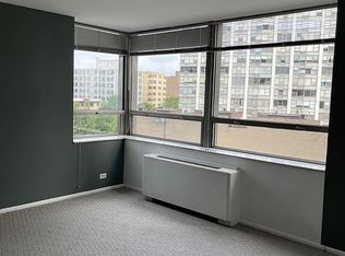 5701 N Sheridan Rd APT 6D, Chicago, IL 60660
