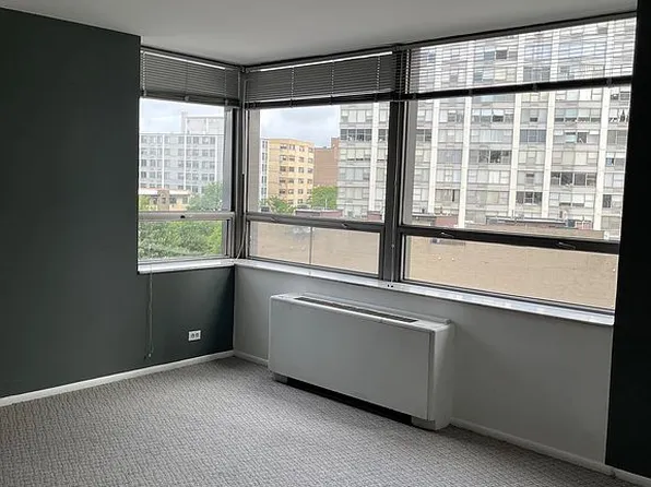 5701 N Sheridan Rd APT 6D, Chicago, IL 60660