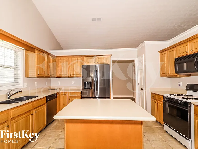3310 Freedom Lndg NW — Photo 9