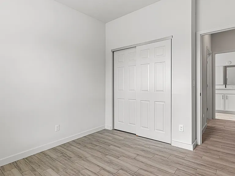 7704 Pacific Ave — Photo 24