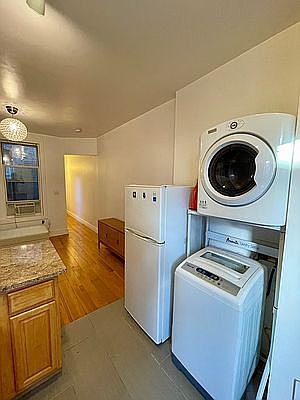 5th image of 211 E Broadway APT 4W