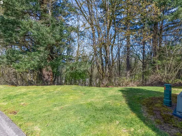 3702 NW Norwood St, Camas, WA 98607