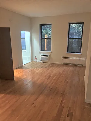 Rented by Paley Management | media 6