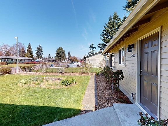 4th image of 7615 NE 122nd Ave