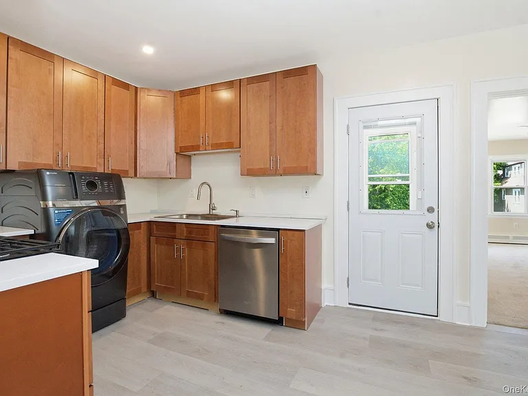 52 Nelson Ave #2 — Photo 19